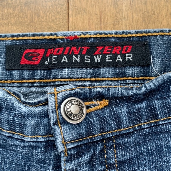 Point Zero Straight Leg Jeans - Picture 4 of 7